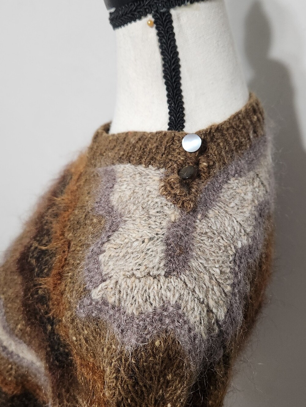 Vintage Neiman Marcus Mohair Wool Blend Striped Fuzzy Sweater Made in England M - Picture 3 of 10